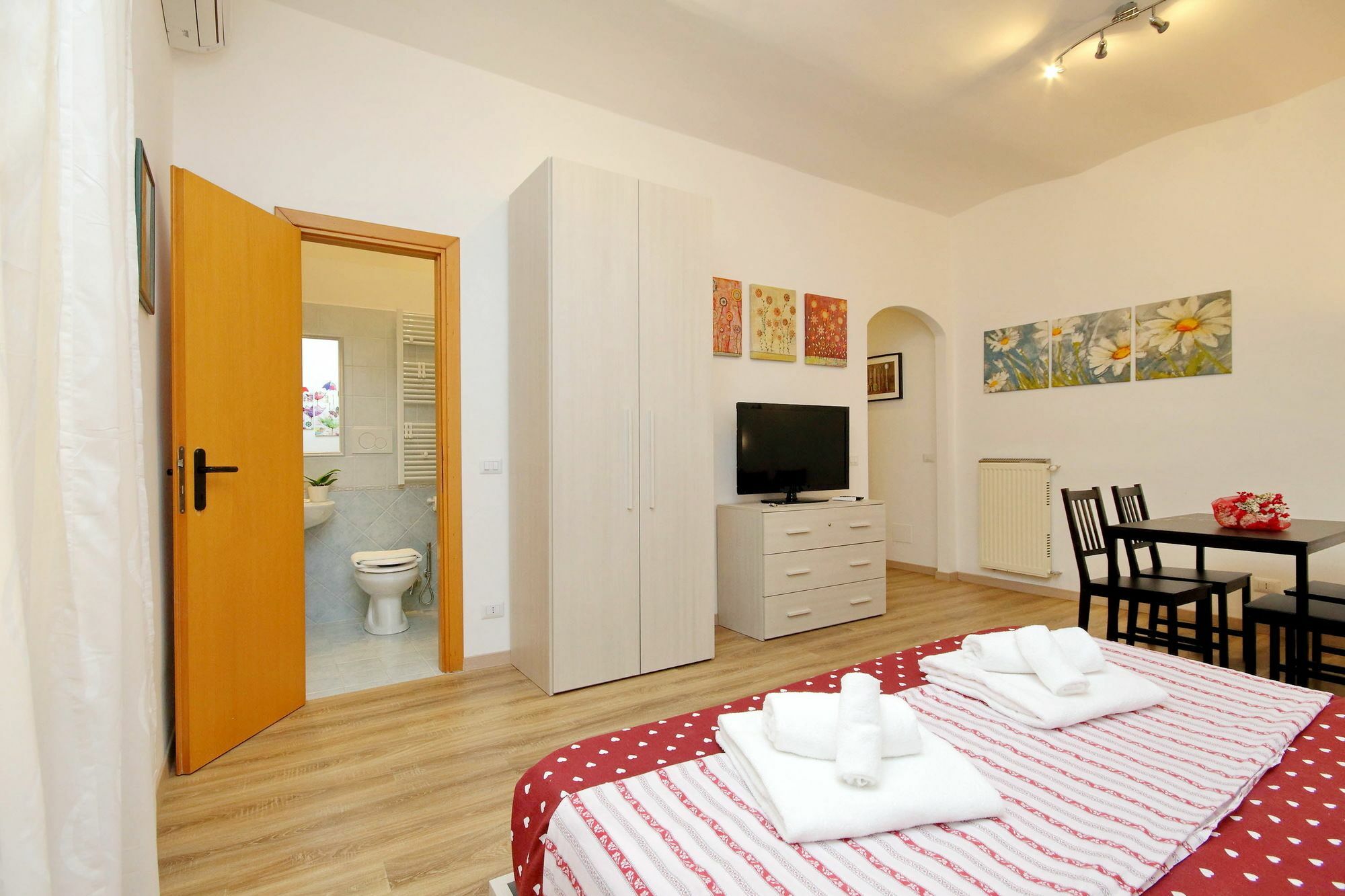 Holiday Rental San Lorenzo District Rom Exteriör bild